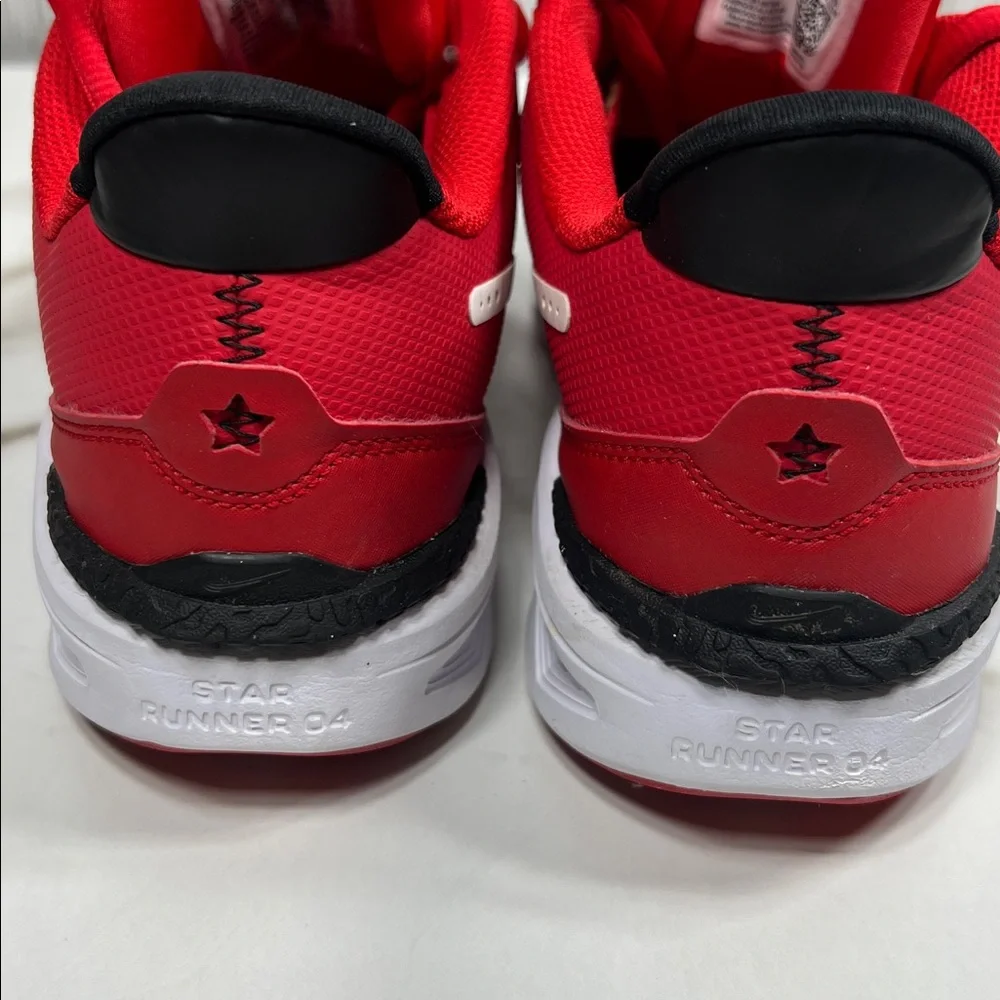 Nike red/white Star Runner shoes size 6Y